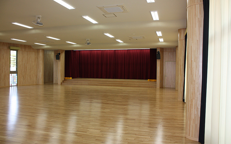 葛城市　新庄幼稚園遊戯棟改築工事（内部）